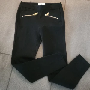 Dam byxor - Nya!!! Fick dem som present, tyvärr tog bort lappen, mycket fina och sexy😊