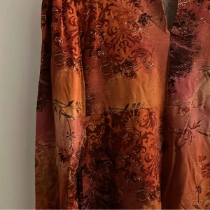 Vintage - Jätte fin fest top med glitter detaljer😍