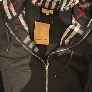 Burberry zip hoodie  - Helt ny