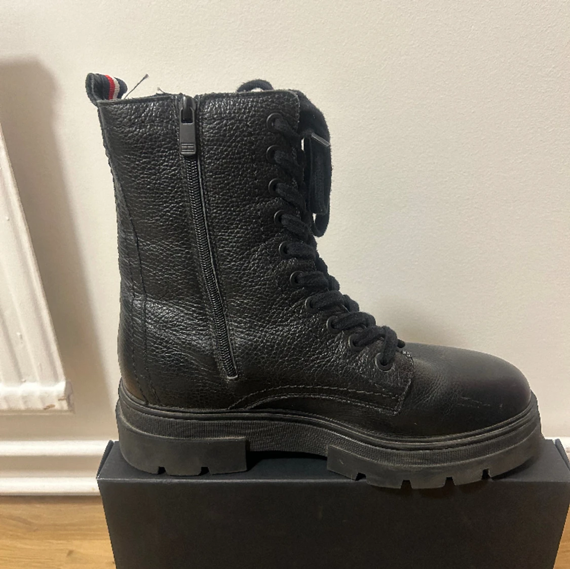 Tommy Hilfiger lace-up mid boots stl 41 - 91