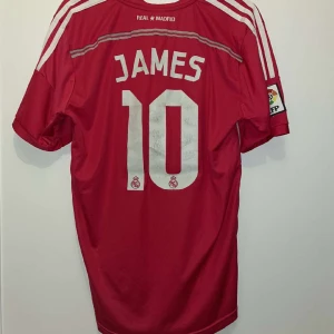 Fotbollströja Real madrid James Rodriguez - Bra skick