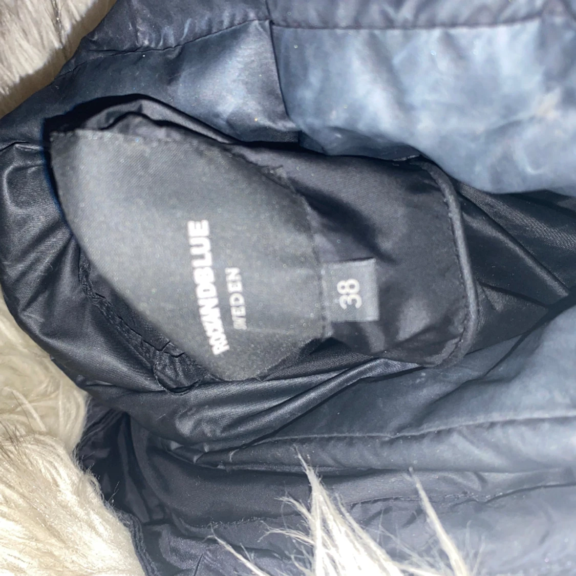 Rock and blue jacka  - 90