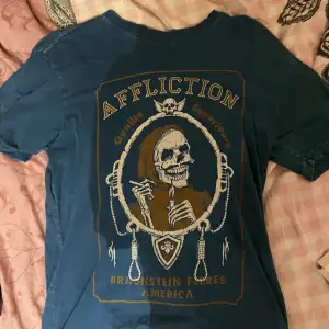 Blå Affliction tröja 50x75 cm Skriv dm om du har frågor eller vill köpa