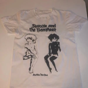Vintage Siouxsie and the Banshees t shirt - Vintage tshirt in size M but fits like   S