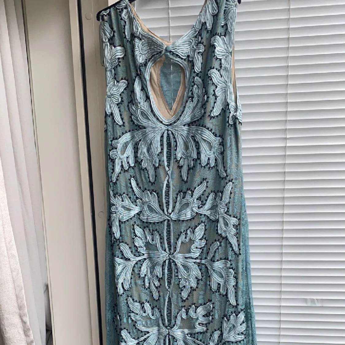 Turqoise blågrön med beige foder klänning  - 91