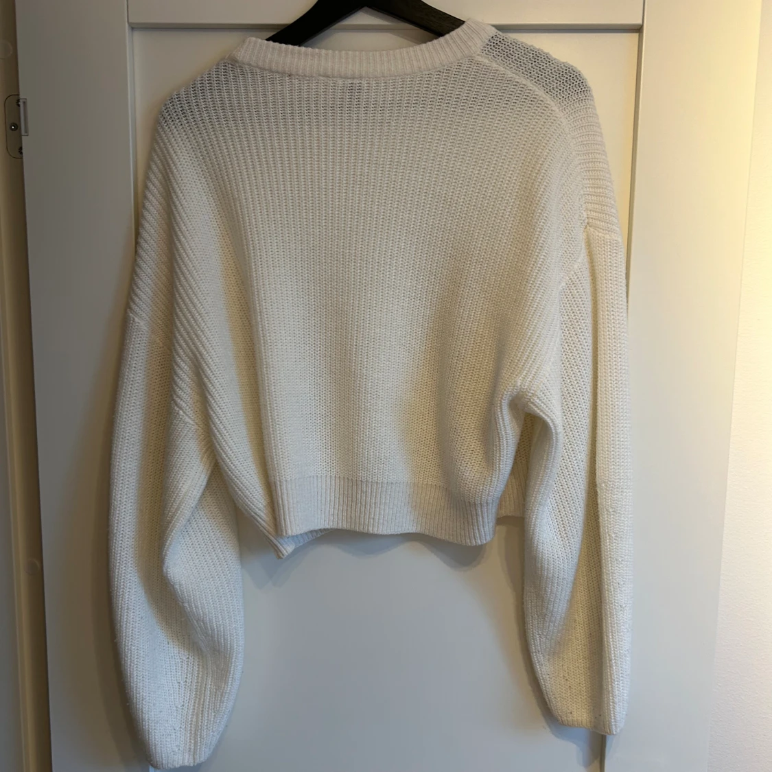 Vit stickad tröja  - 90