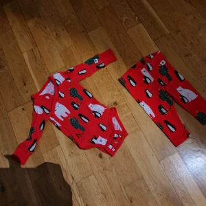 Sett Lindex st56 - Underbart sett st56 från Lindex Lite ytludd förekommer endast använts 2ggr