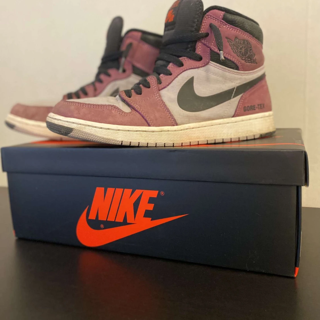 Jordan 1 High element Gore-tex berry - 90
