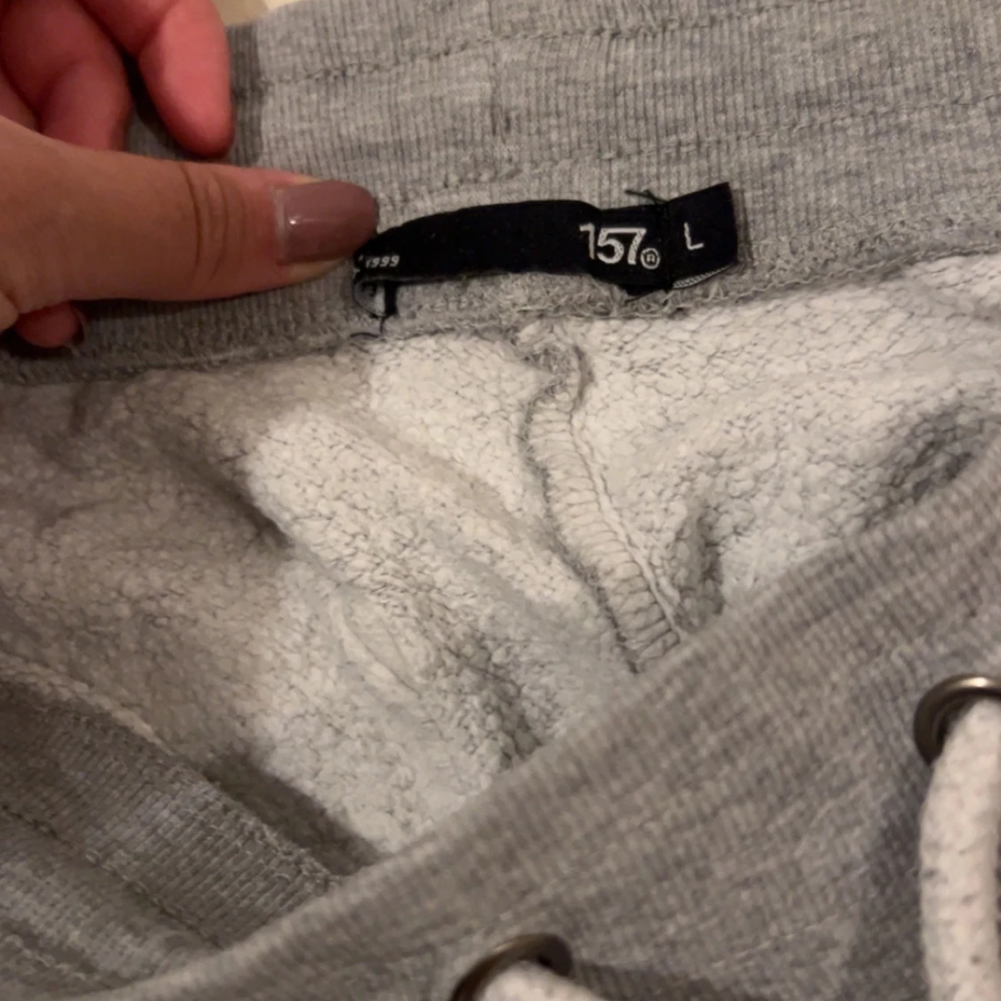 Gråa mjukis byxor  - 91