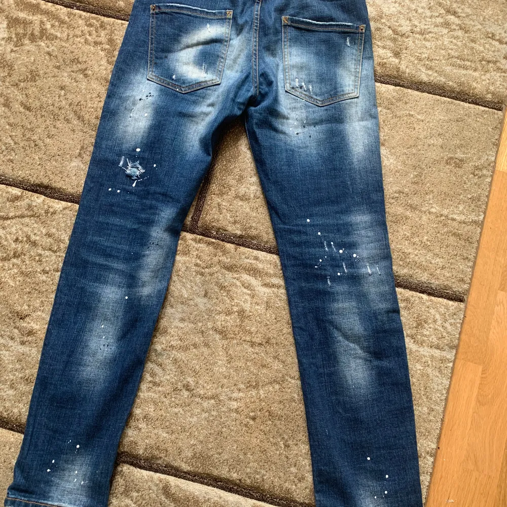 Säljer min ds2 jeans 9,5/10 condition L33. Jeans & Byxor.