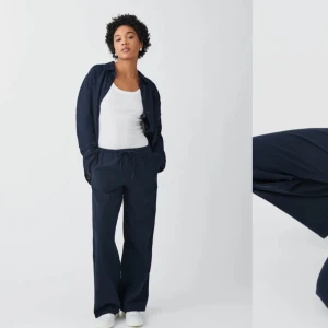 Linnebyxor - Marinblå linnebyxor från Gina tricot, knappt använda. 