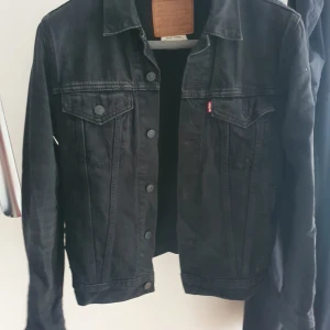 Levis Jean's Jacka - Storlek S Bra skick, inget märkbart fel