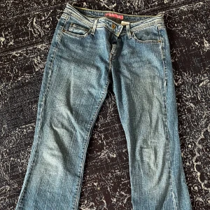 Lågmidjade, Bootcut Jeans - Vintage jeans, hela utan defekter 