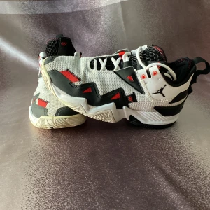 Sneackers - Used but in good condition