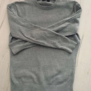 J.lindberg - Väldigt bra skick. Storlek s. Priset är inte satt i sten.