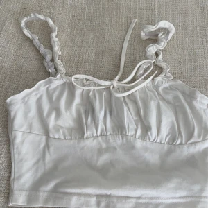 Söt topp - Perfekt till sommaren, inga defekter🤗