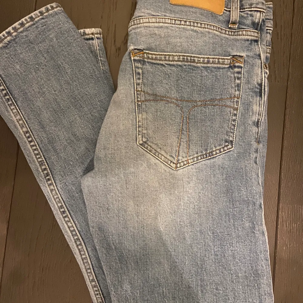 Tiger of Sweden slim jeans - Mycket bra skick (inga tecken på användning) - W30 L32 - Nypris: 1900 kr - Mitt pris: 550. Jeans & Byxor.