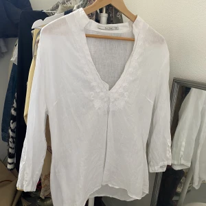 Linneblus  - Skriv för frågor❤️