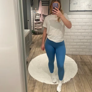 Träningstights - Helt nya träningstights från gymshark ✌🏻💞 har bara testat dem en gång.