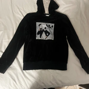 Limitato hoodie XS - Snygg sammet hoodie från Limitato