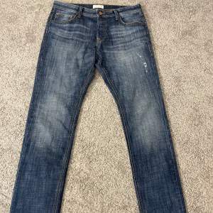 Jack&Jones jeans Använda 2-3 gånger storlek 32/32 