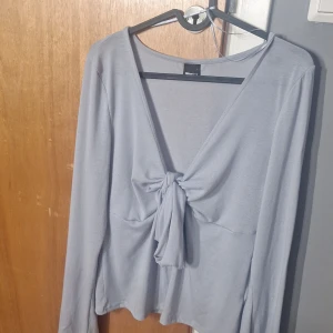 Jätte fin tröja - Som ny använt 3 ggr