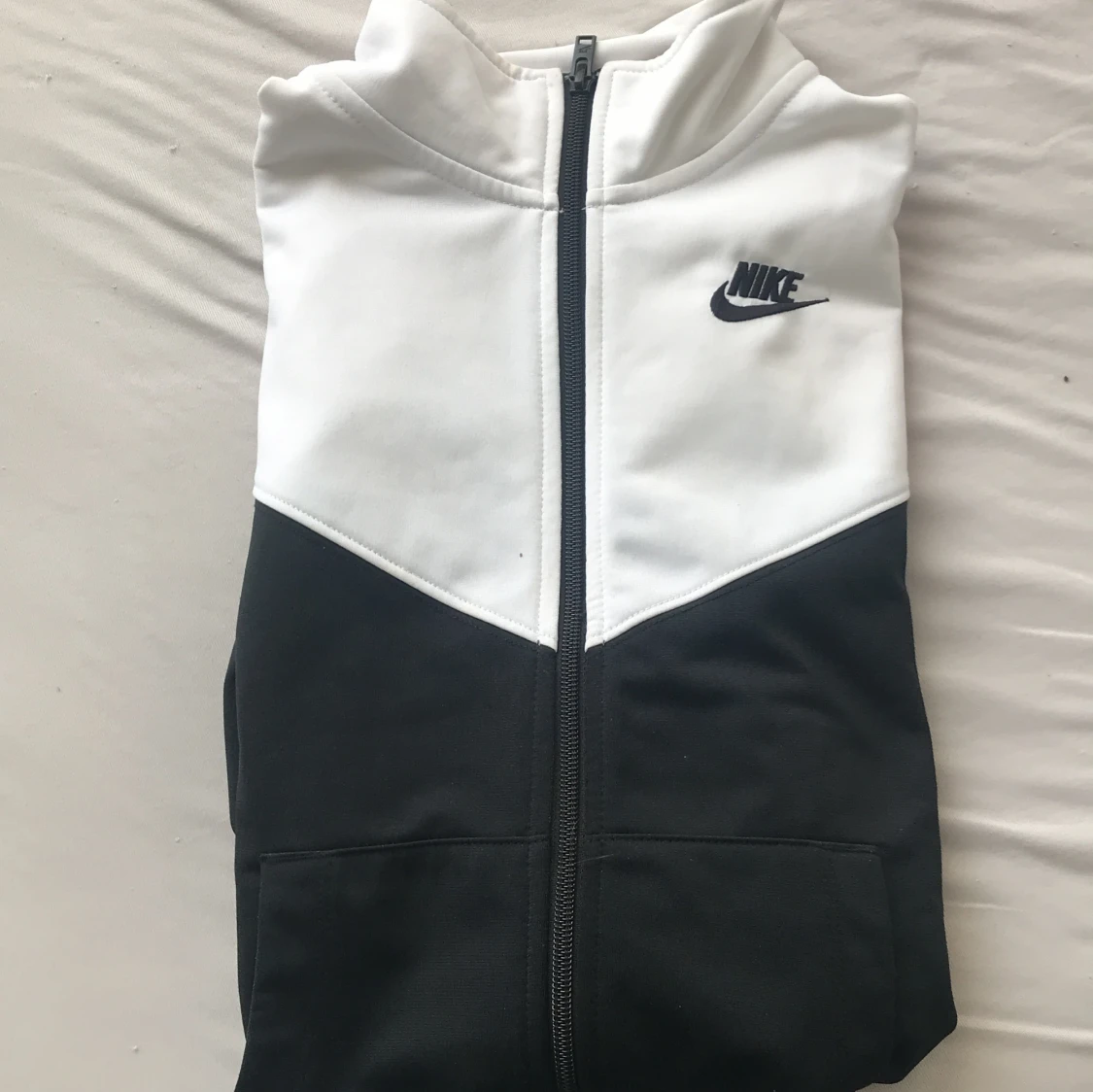 Nike kofta - 90