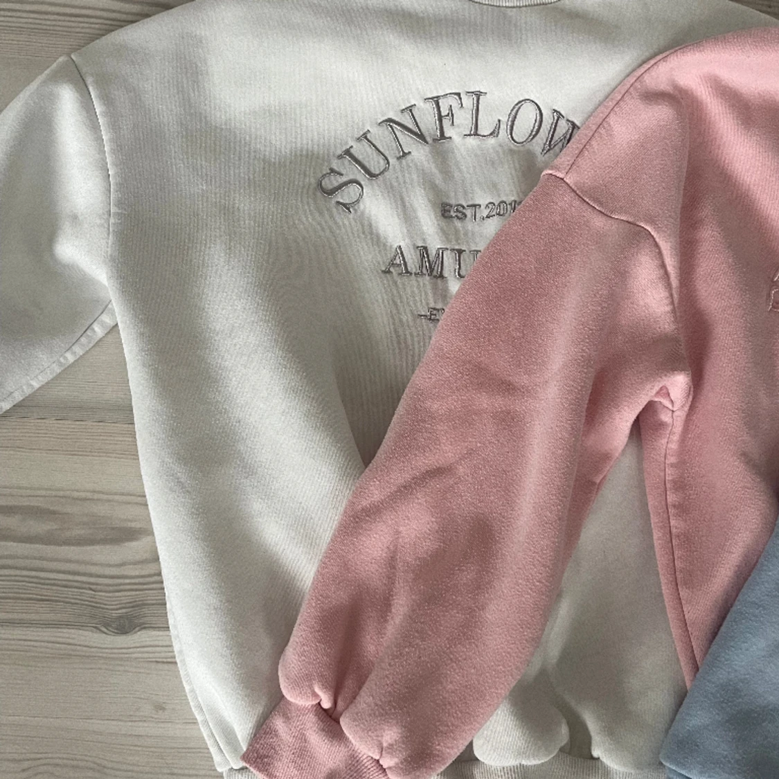 Tre sweatshirts❤️‍🔥 - 90