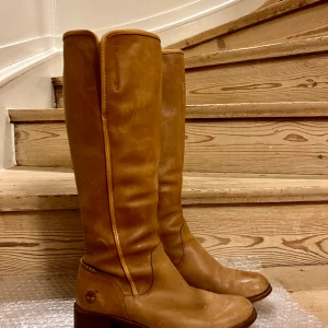 Timberland Stovlar  - Fin Begagnade Timberland stovlar i bruna leather. 