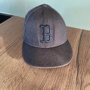 Keps - New era keps, bra skick