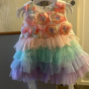 Festklänning för barn - Använd en gång 
