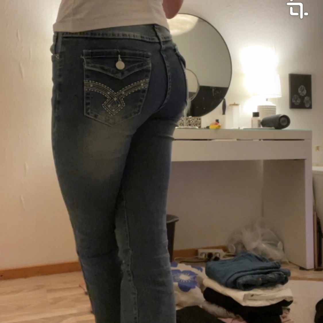 Mid waist jeans från shein  - 90