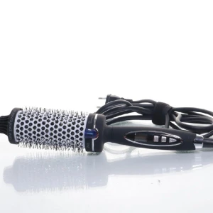 Värmeborste - Säljer nu min värmeborste från Bratt trading/Cera💓 Köpte på sellpy oanvänd, fungerar superbra 💓 Använt några gånger (därav KAN få hårstrån förekomma i borsten) men jag har alldeles för tjockt hår tyvärr 💓💓Köpte för 350kr på sellpy, säljer för 160kr 💓