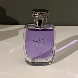 Rassasi Hawas For Him  - Säljer en Rasasi Hawas 100 ml. Sprutat Max 3 sprut. Den är så gott som ny. Startar priset på 600kr men går att disskutera. Skriv gärna om intresserad.