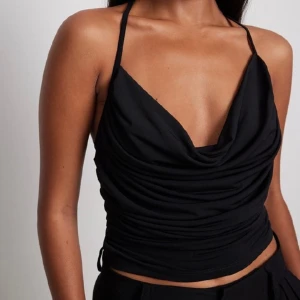 Topp nakd - Superfin topp från nakd aldrig använd 