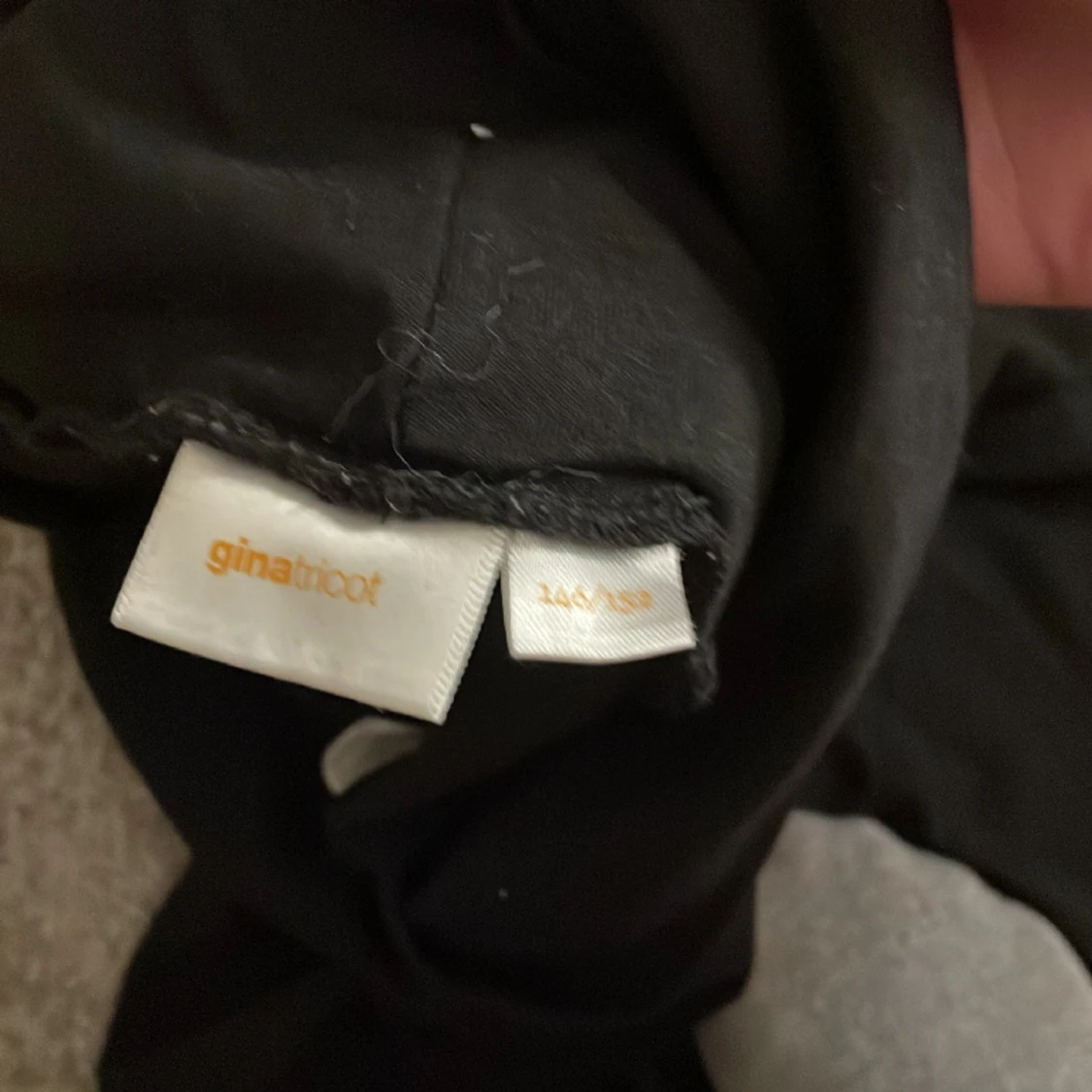 Yoga pants från gina tricot  - 90