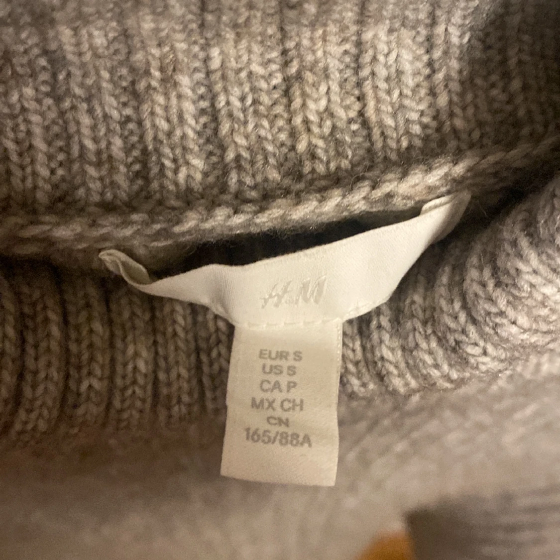 Stickad tröja  - 91