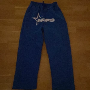 Nofs byxor  - Nofs byxor, aldrig använda, storlek L men passar M 