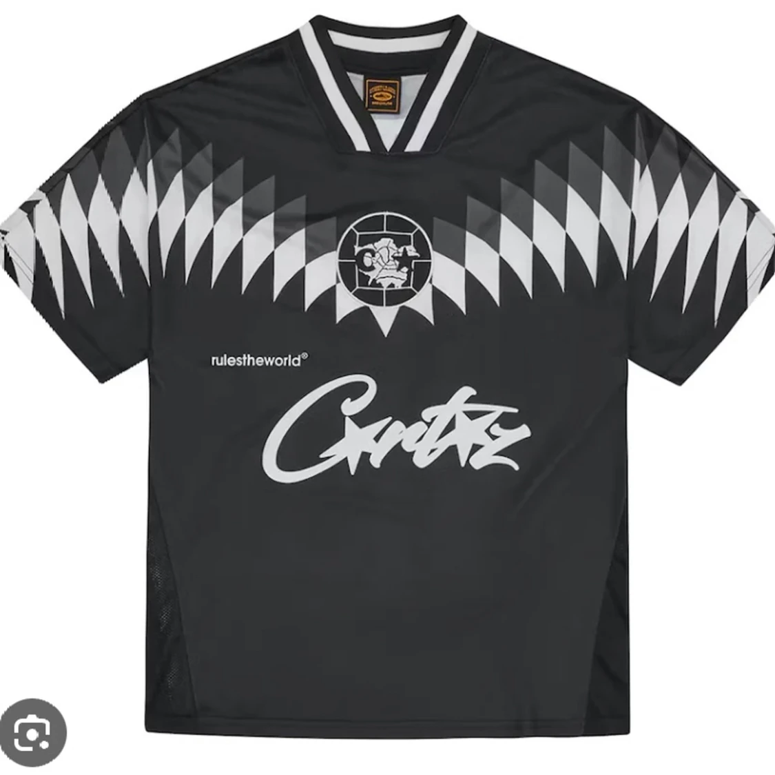 Söker någon utan dessa tröjor  - 91