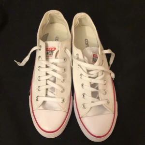 Converse Allstar Sneakers  - Converse skor, aldrig använda. Inga defekter. Strl 42.5(8 1/2).