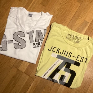 T-shirts - Den vita är av lite kraftigare material