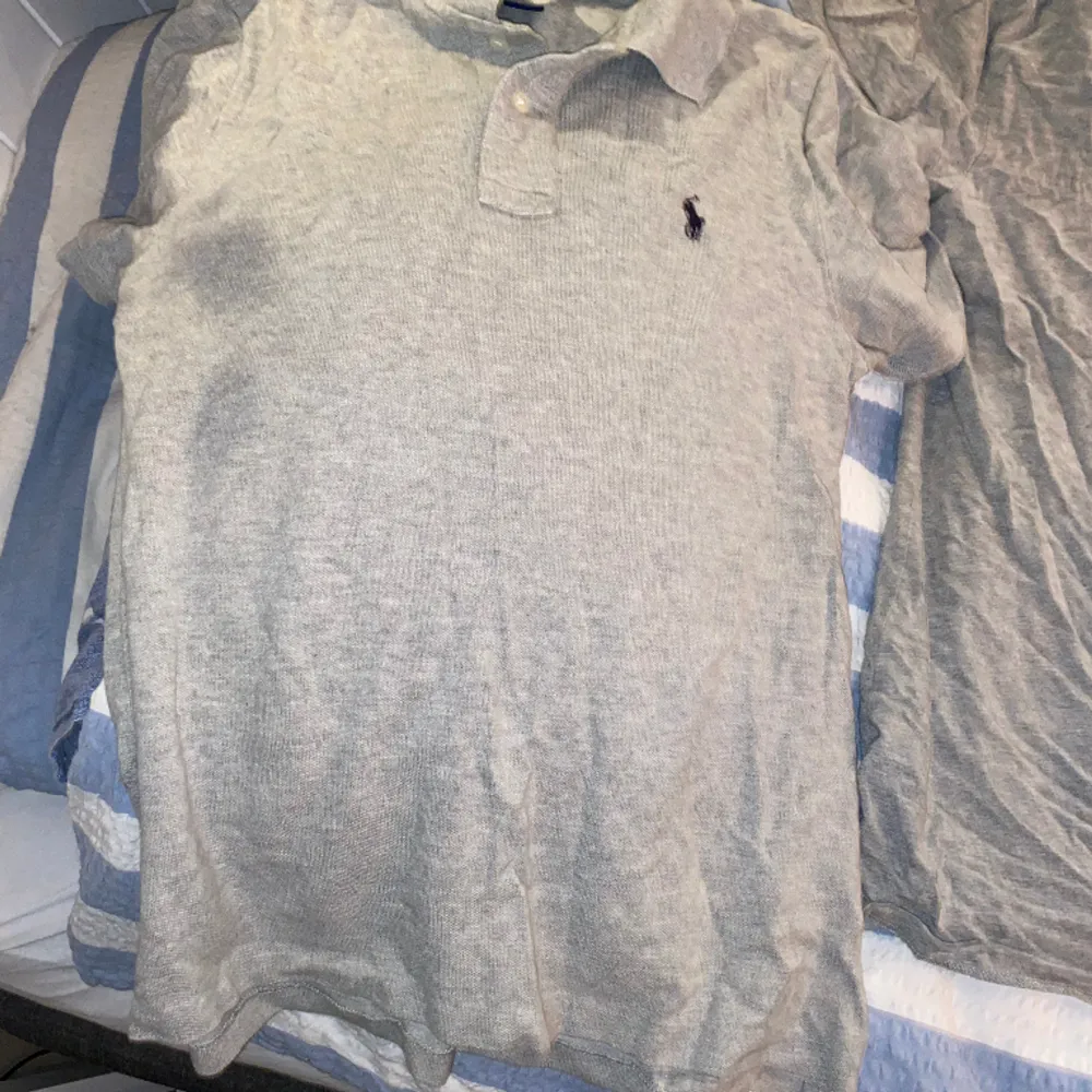 Polo Ralph Louren pack för endast 499kr! Alla tröjor är i bra skick! Pris kan diskuteras . T-shirts.
