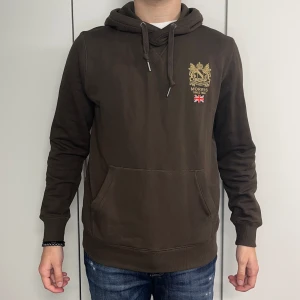 Morris hoodie - Morris Trenton hoodie | Skick 9/10 | Storlek S | Nypris 1600kr | Modell Är 181cm lång | Frakt via PostNord eller Instabox på kundens bekostnad | Hör av er vid funderingar📧