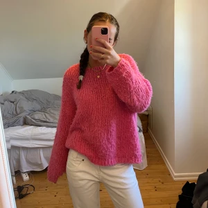 Rosa stickad tröja - Rosa stickad tröja från only i storlek M💞💕