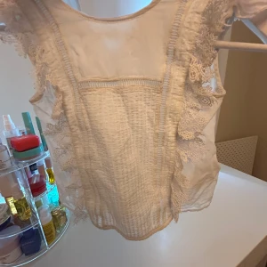 zadig & voltaire blus 🐆🥰🥂 - säljer min zadig blus pga storleken🐆🥂💘