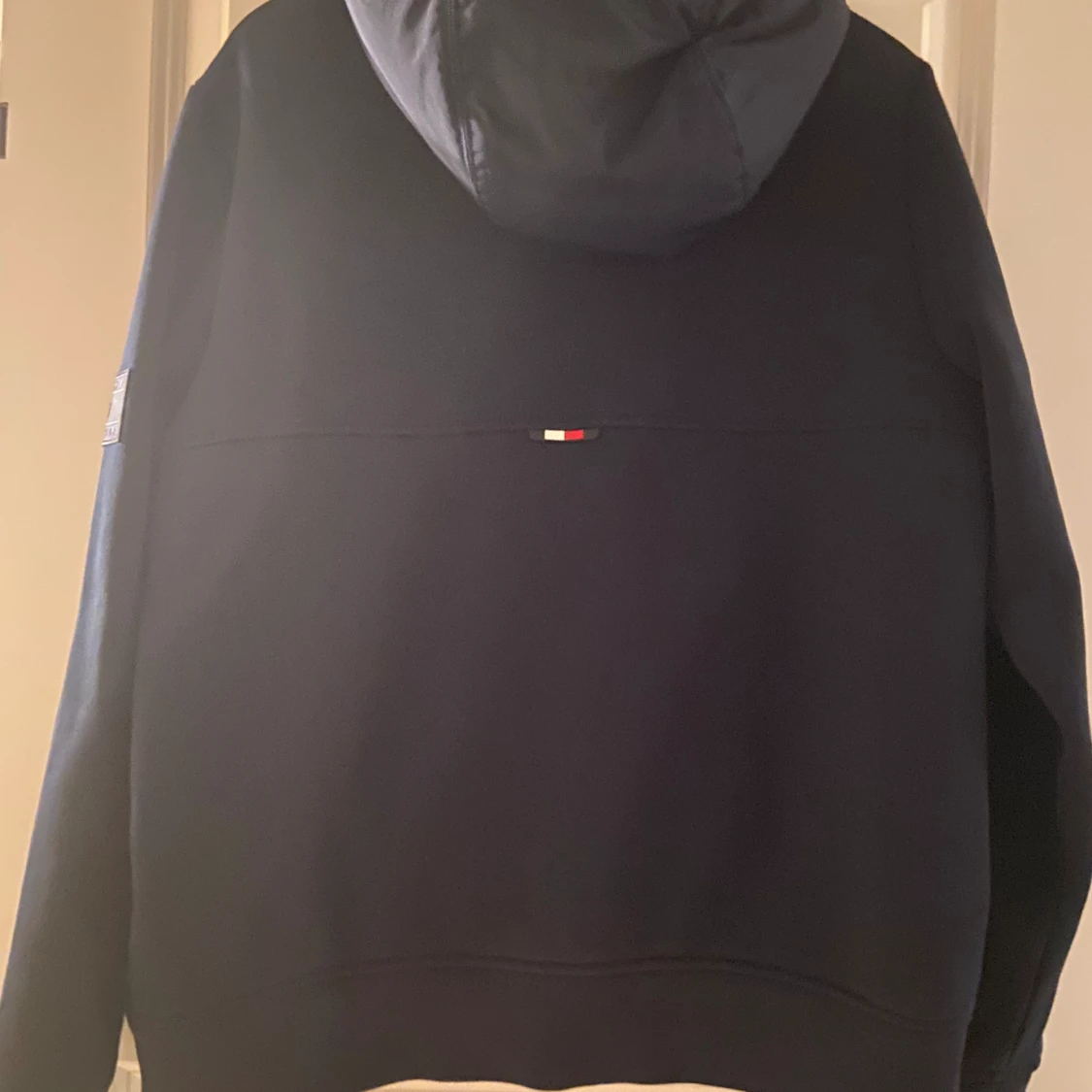 Tommy hilifiger vinter jacka storlek L  - 90