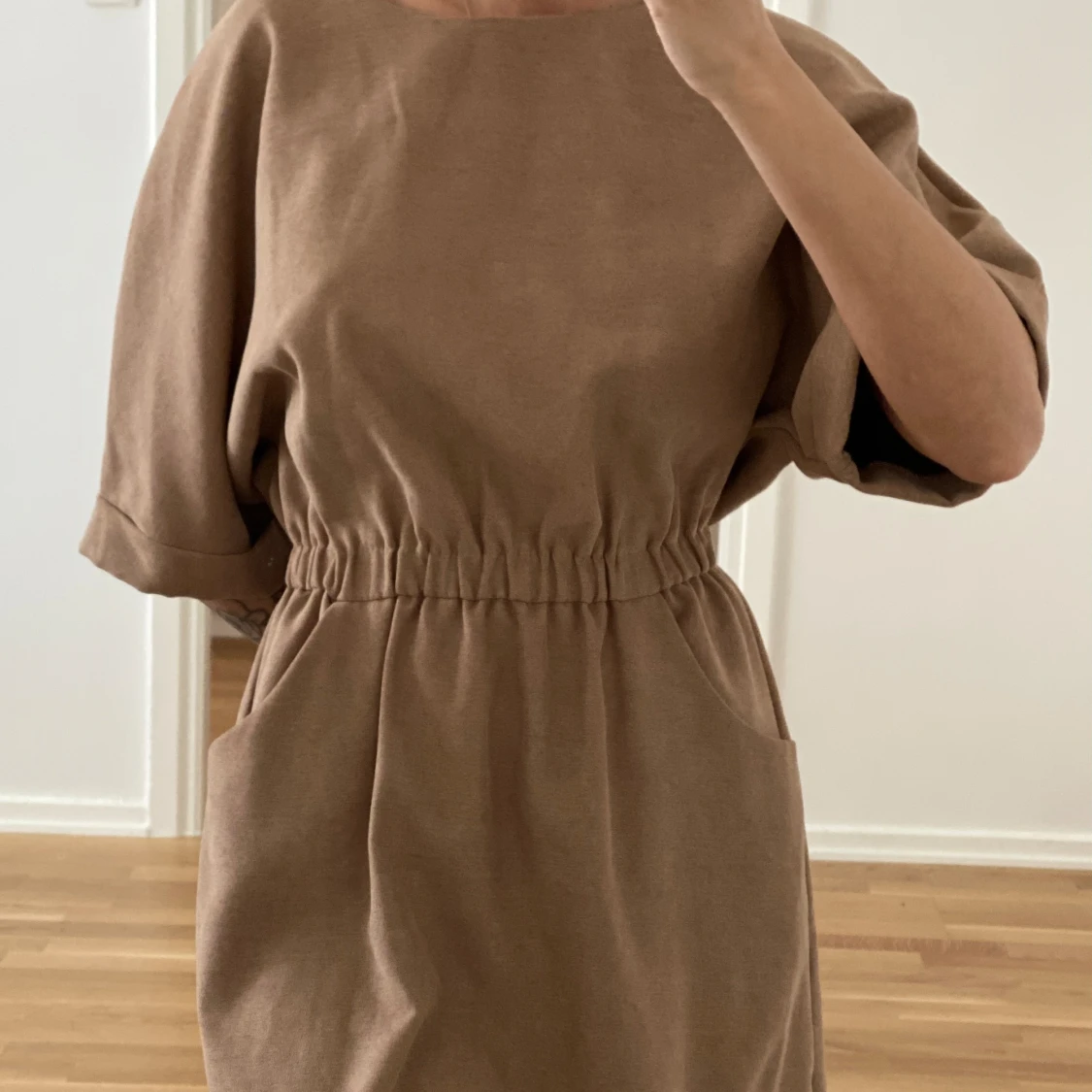 Beige klänning  - 90