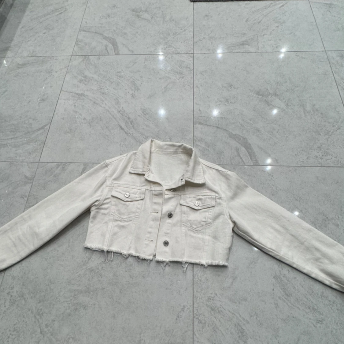 Vit kort jeans jacka🤍 - 91