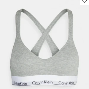 Ck bh - Säljer min ck bh då den är förliten. Som ny, kp för egna bilder.