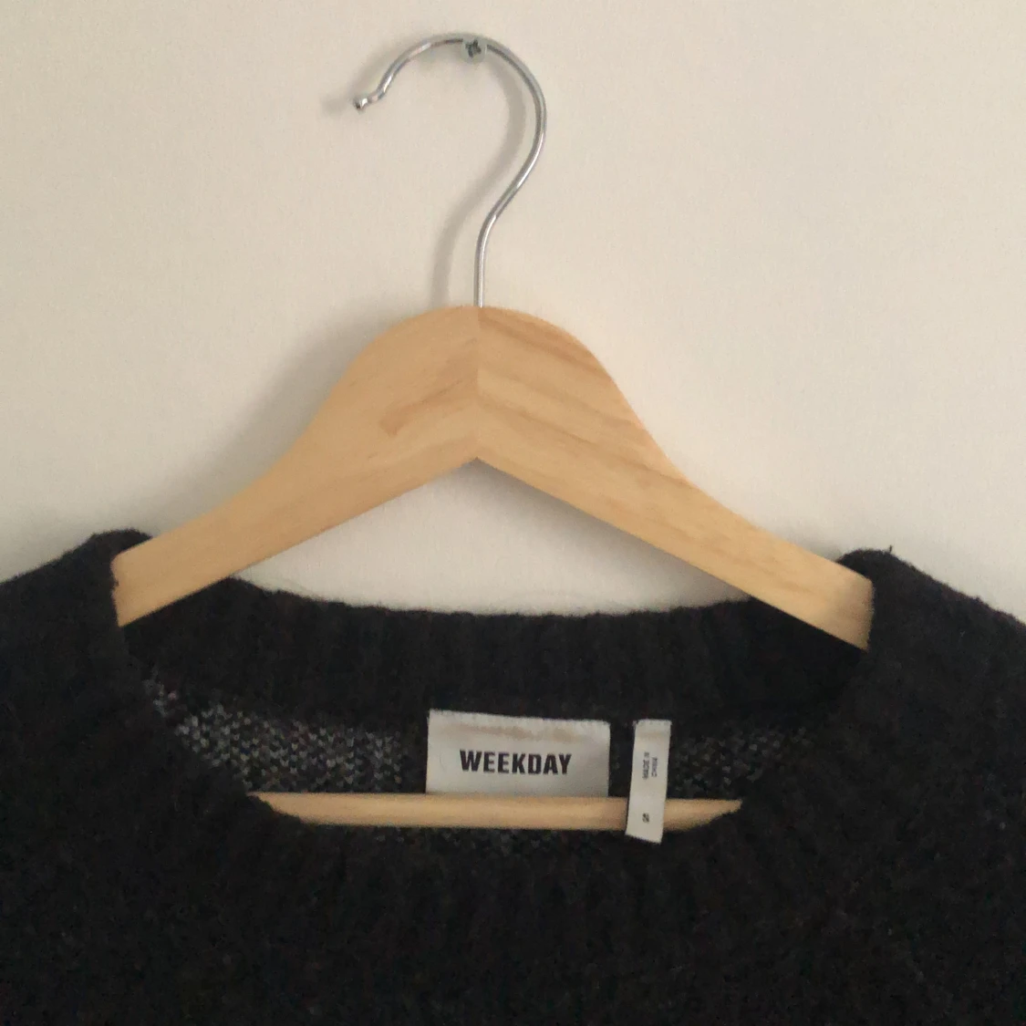 Stickadtröja med gestalt av huvud - 91